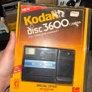 Kodak Disc 3600 Camera - Black and Blue